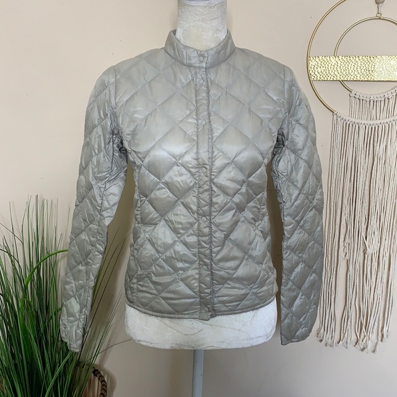 Uniqlo Jackets & Coats Uniqlo Ultra Light Puffer Packable Jacket